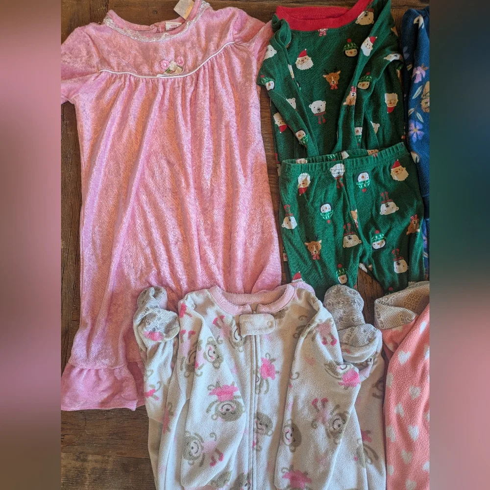 Carter's Pajama Lot Fleece Foot‎ Nightgowns Sizes Vary